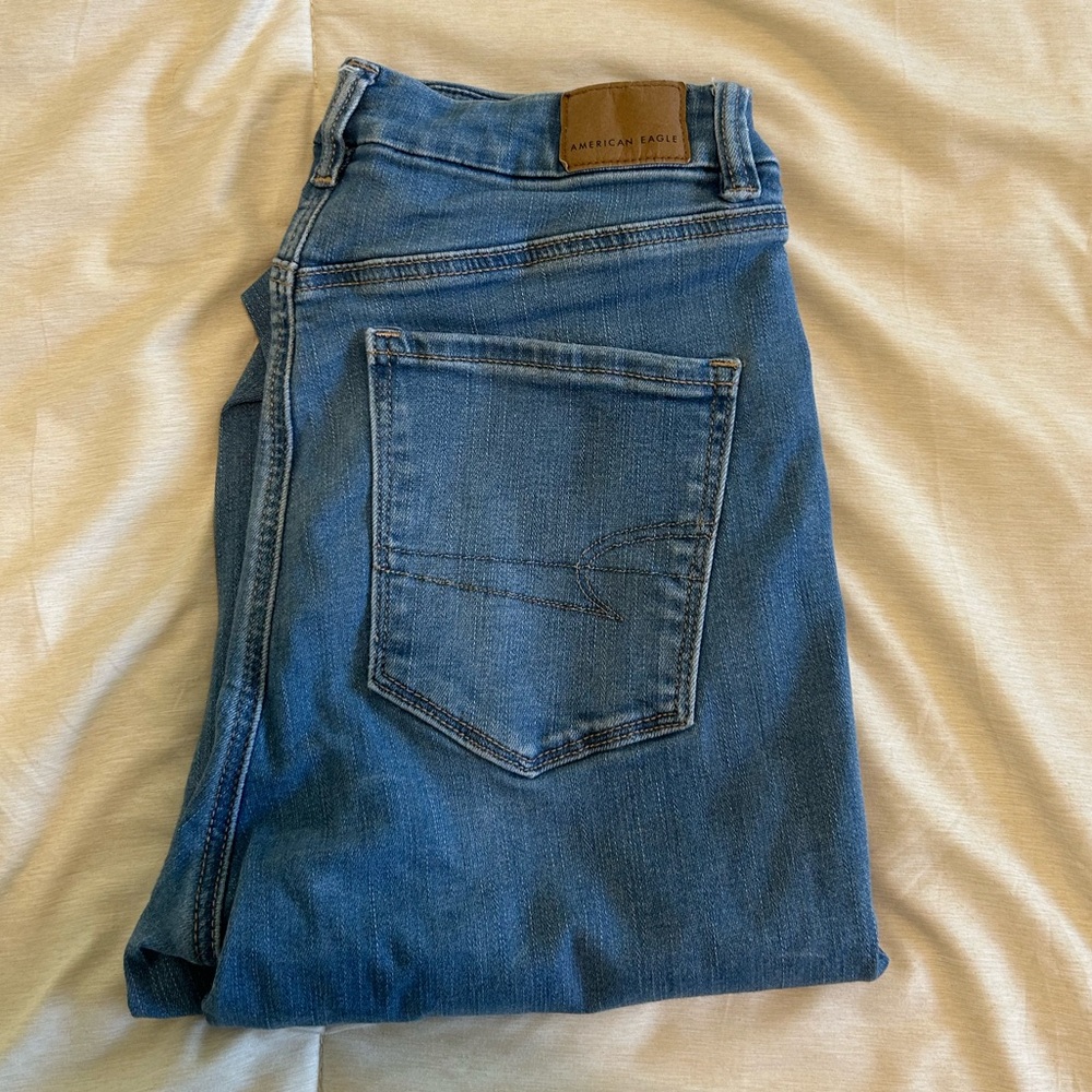 Women’s American eagle jeans